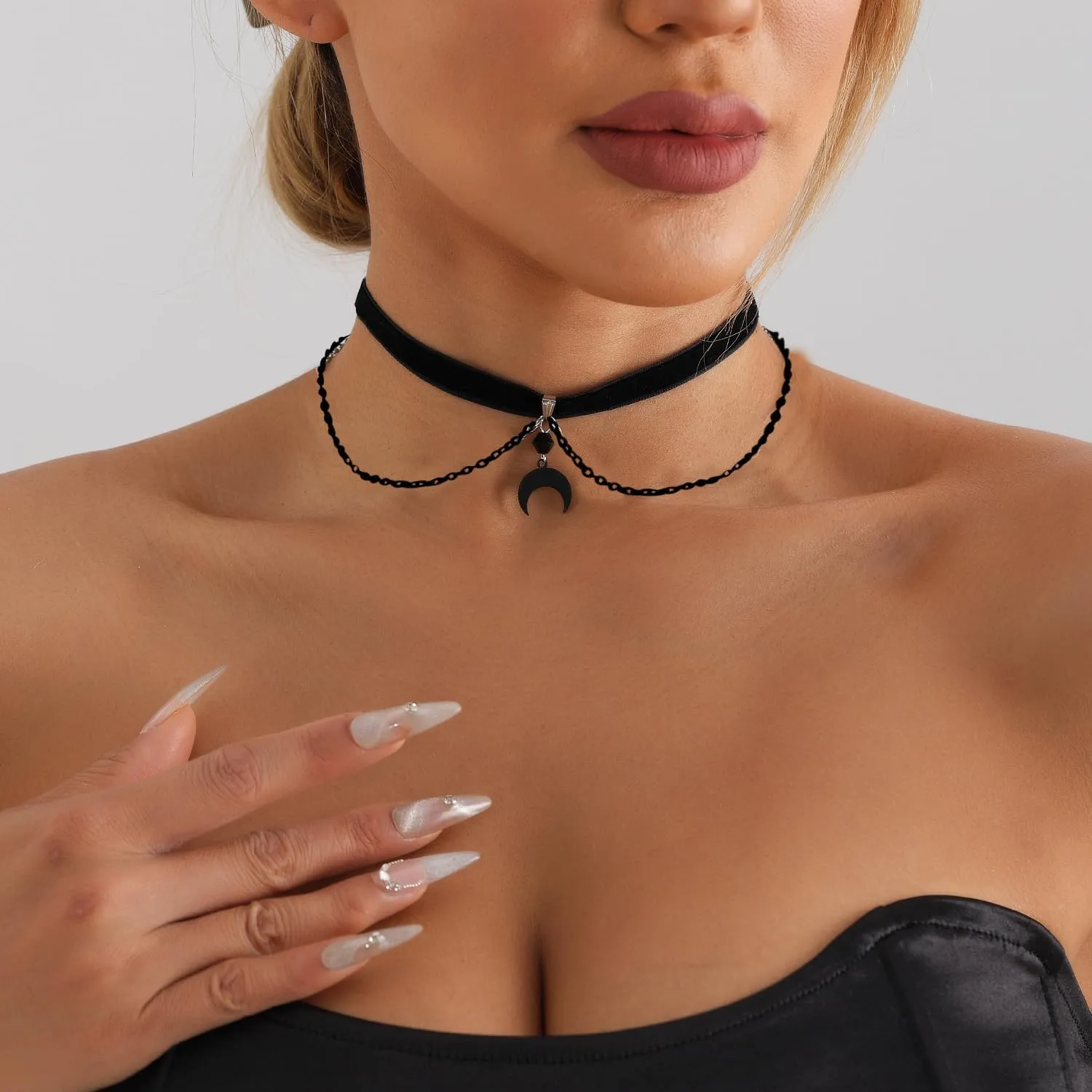 Black Choker Necklaces for Women 90s Red Black Velvet Choker Necklace Thick Thin Black Chocker Gold Tube Heart Circle Choker Necklace Lace Tatto Collar Necklace Goth Choker Jewelry