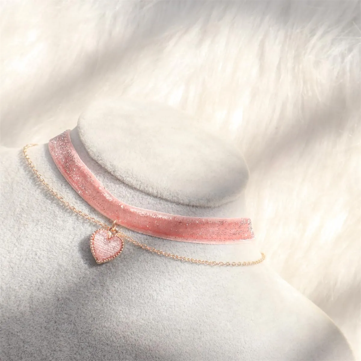 Heart Necklaces for Women Valentines Day Gifts for Her Trendy Chunky Heart Necklace Red Statement Necklace Ribbon Heart Choker Necklace Valentines Day Outfit Women