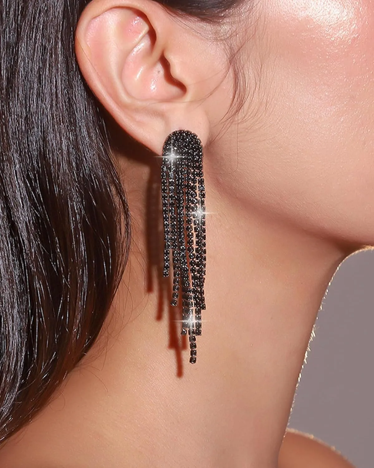Rhinestone Tassel Earrings for Women Black Rhinestone Earrings Long Sparkly Tassel Earrings Bling Chandelier Earrings Black Prom Earrings Wedding Party Earrings Dress Outfit Jewerly